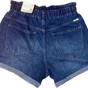 NWT | XL | KanCan HighRise Shorts